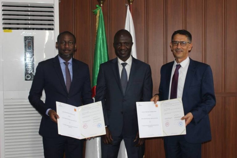 Signature de la convention de partenariat entre l'IAP et l'INPG